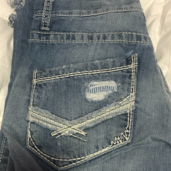 Buckle BKE Carter Destroyed Bootleg 28R Men's Jeans EUC - Picture 2 of 9